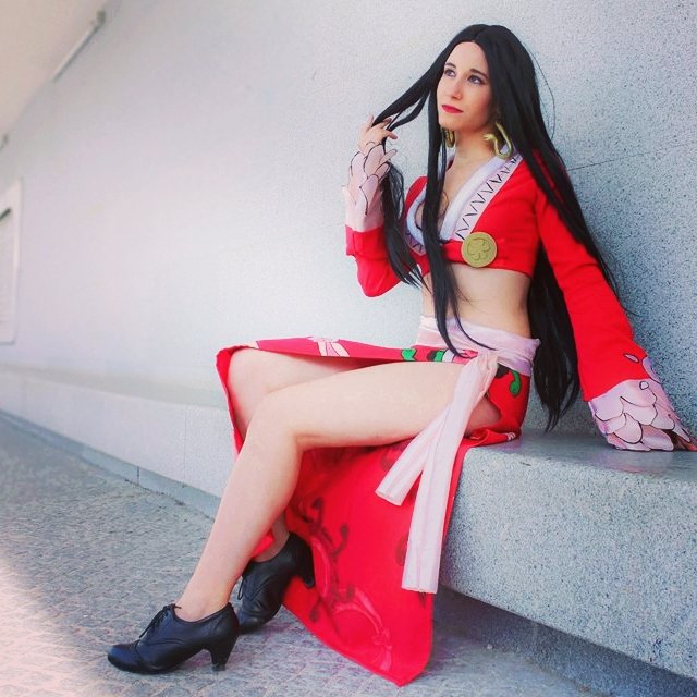 Nockax's tweet photo. #akashicmemory #photoshoot #boahancock #onepiece #shichibukai #Hancock #cosplay #red #umifest https://t.co/ozWdu8mTm5