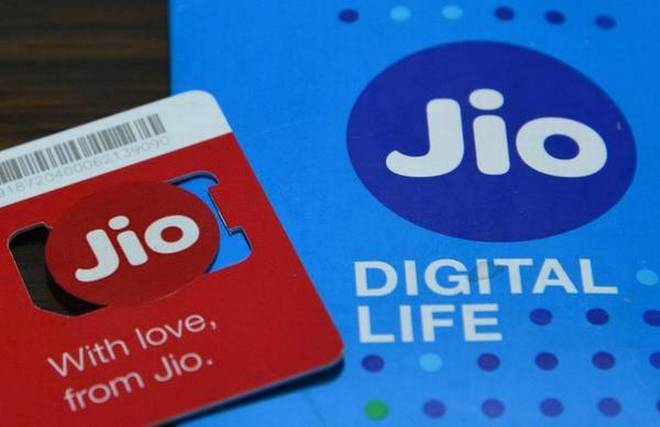 news24tvchannel's tweet photo. FREE 100 GB 4G data...Jio Dhamaka, new offer #RelianceJio #Jiodataoffer https://t.co/qr1F5iu2FU https://t.co/KjVOxwVl3Y
