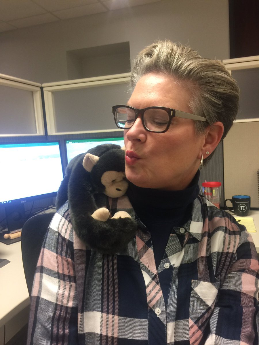 bkkeyworth's tweet photo. Monkey (gorilla) on my back ain't so bad after all!  #spsgivesback https://t.co/IP4SQaKfFR