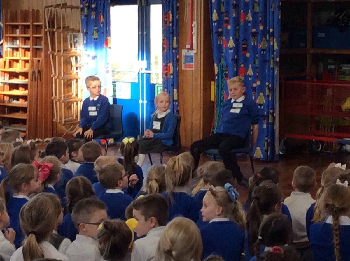 MissWathallLW's tweet photo. What an exciting afternoon we have had- our very own Spelling Bee! Even some grown ups had their spelling skills tested. https://t.co/IFqcMyxZmD