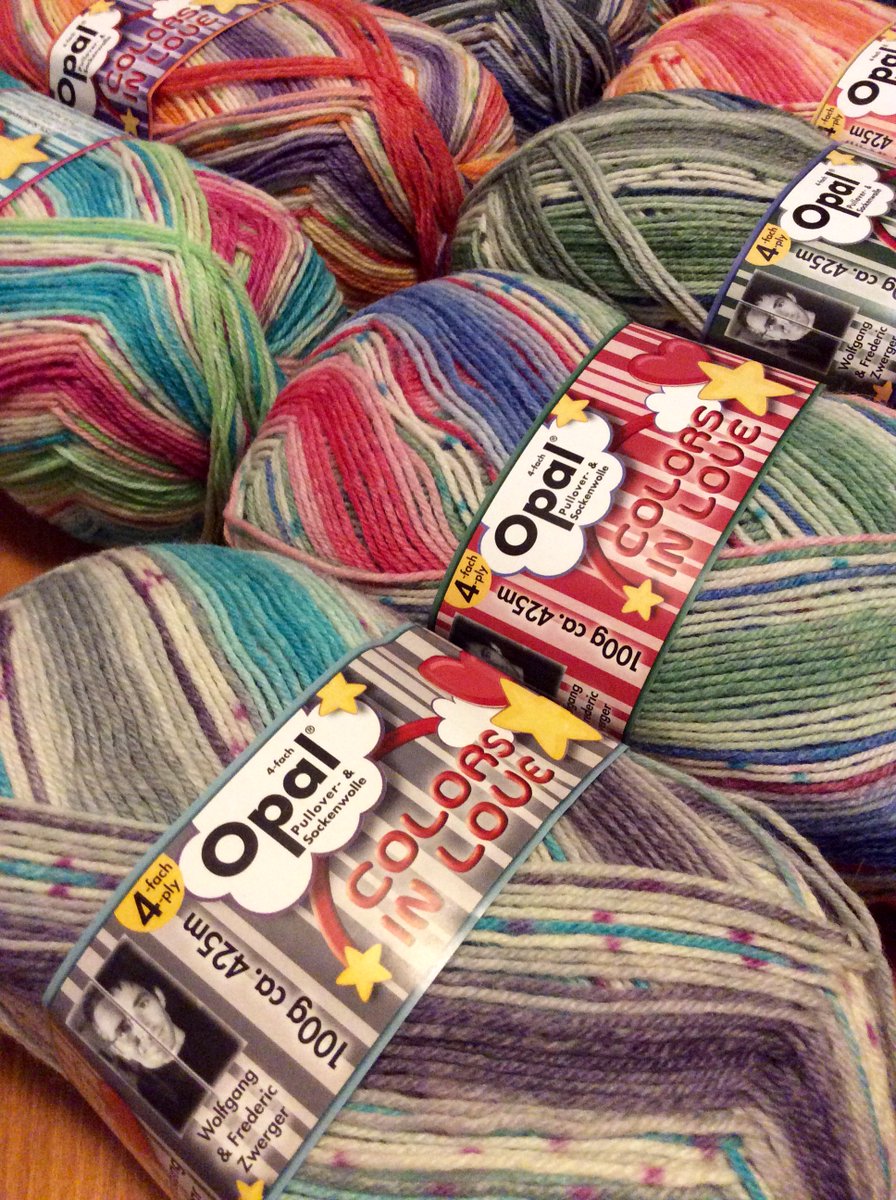 Opal's new Colours in Love has arrived. We're in love with it, are you? #sockenwolle #sockyarn fischerwool.com/contact/opal-c…