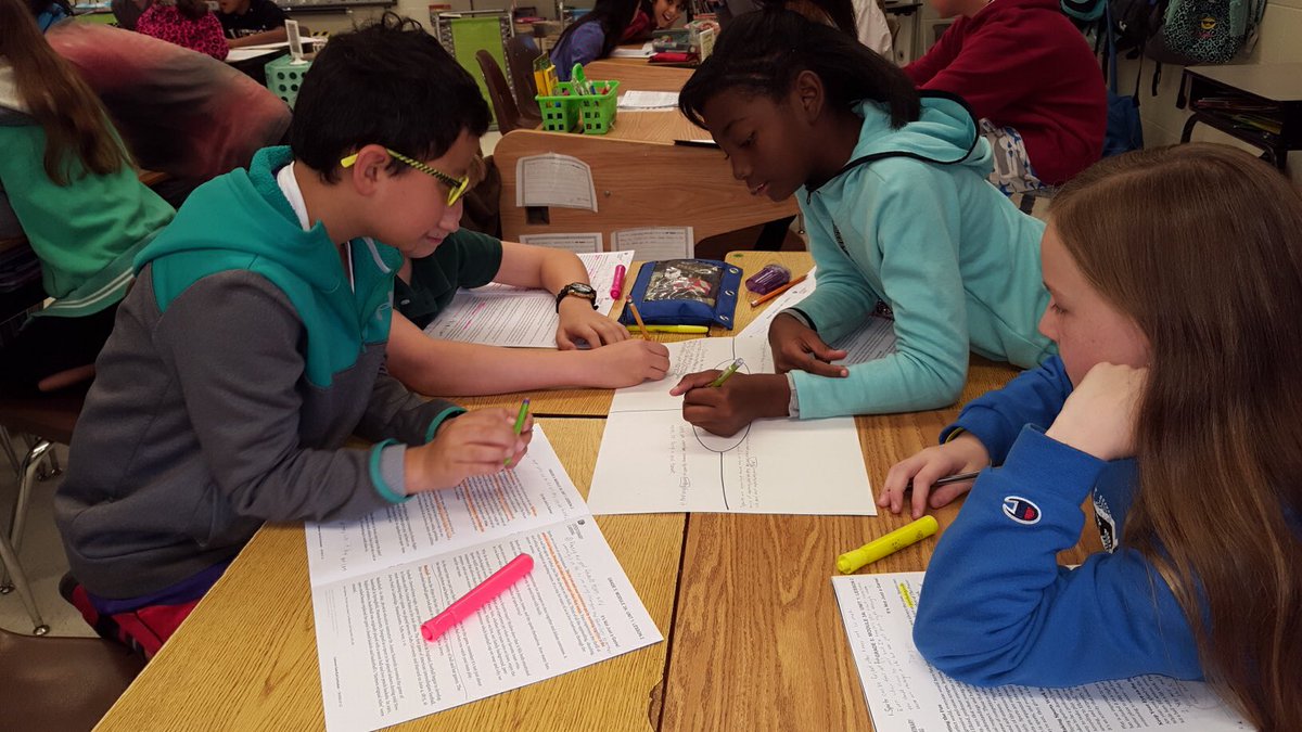 dstovall82's tweet photo. Fifth graders in Katie Faught’s class at Riverdale utilized Coming to a Consensus strategy to identify the author’s opinion. @GMSDPd @gmsdk12 https://t.co/5A7oitnRBC