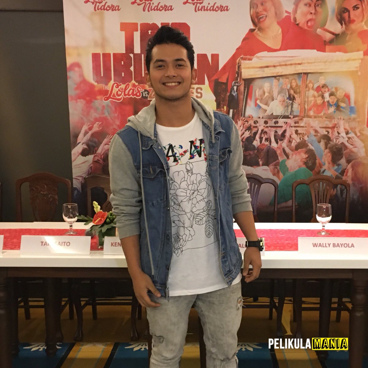 pelikulamania's tweet photo. Here’s #KennethMedrano #TakiSaito #MiggyTolentino #ShairaMaeDelaCruz at the #TripUbusanBlogCon. See them on the big screen in TRIP UBUSAN: THE LOLAS VS ZOMBIES in cinemas November 22! @KEM_World @RealMiggyT @takisaito @Shairuuuh https://t.co/0KTYdjK78T
