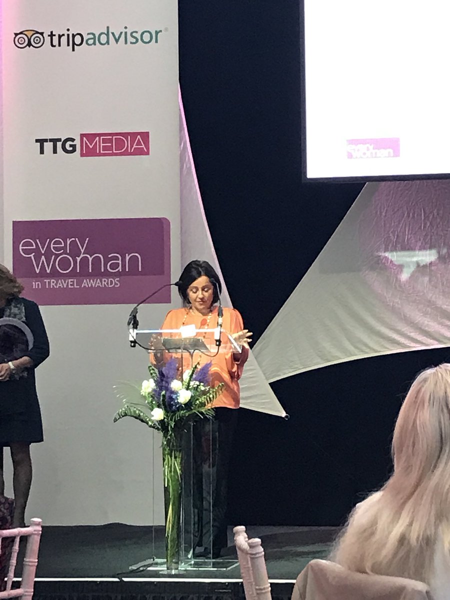 philippajacks's tweet photo. “Dream big” says the winner of the Above &amp; Beyond Award:@TCWorldwideHQ’s fabulous Global Ops Director Karen Morris! #ewtravel @everywomanUK https://t.co/vlabVhuWiP