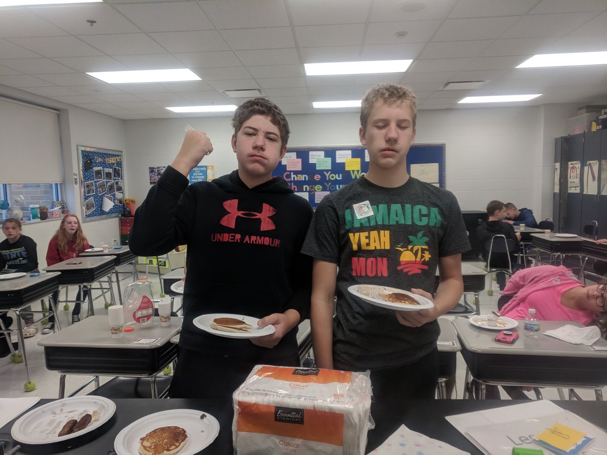 BeckyTri1's tweet photo. Our annual pancake feast in Advisory! He broke the record of 12 eaten pancakes and ate 15. Thanks @swartsfam7 for cooking with me! @KMeKyllo #TriMusketeers https://t.co/9odKGfWi3u