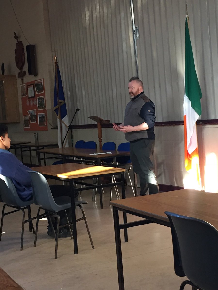 mickeyq06's tweet photo. Thanks a million to @gazzachef  for coming into @StMels to speak to 6th Year students for our #HealthyFoodWeek 
Absolute gentleman and a great insight in to his experiences! https://t.co/TGzwkWR1je