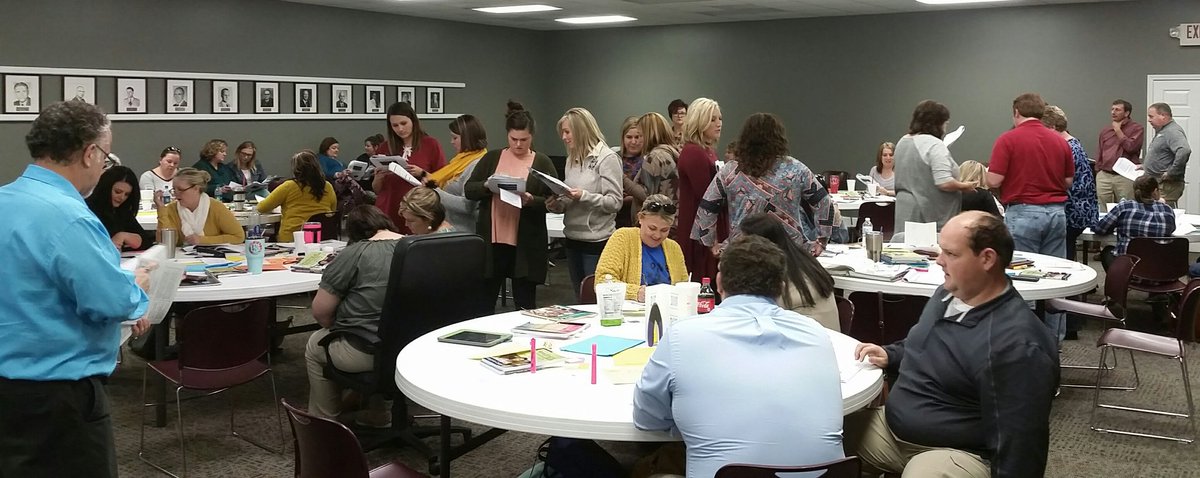 JJJ4Teachers's tweet photo. DeKalb County teachers discussing how to effectively teach vocabulary to maximize success of EL students! @jhwilliams31 @Mayfield41Jason @drjasonbarnett #dekalblearning https://t.co/wjpmvXeWuz