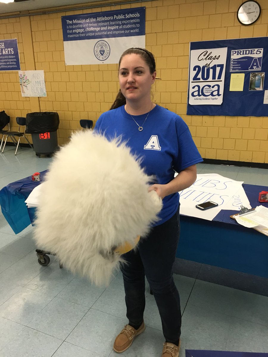 MrsReedAHS's tweet photo. Thereโs a ton of work that goes on behind the scenes to get ready for #BluePride2017. Special shout out to @mrsregohistory for being the wizard behind the curtain! #engageattleboro https://t.co/XpFBqeeuQ6