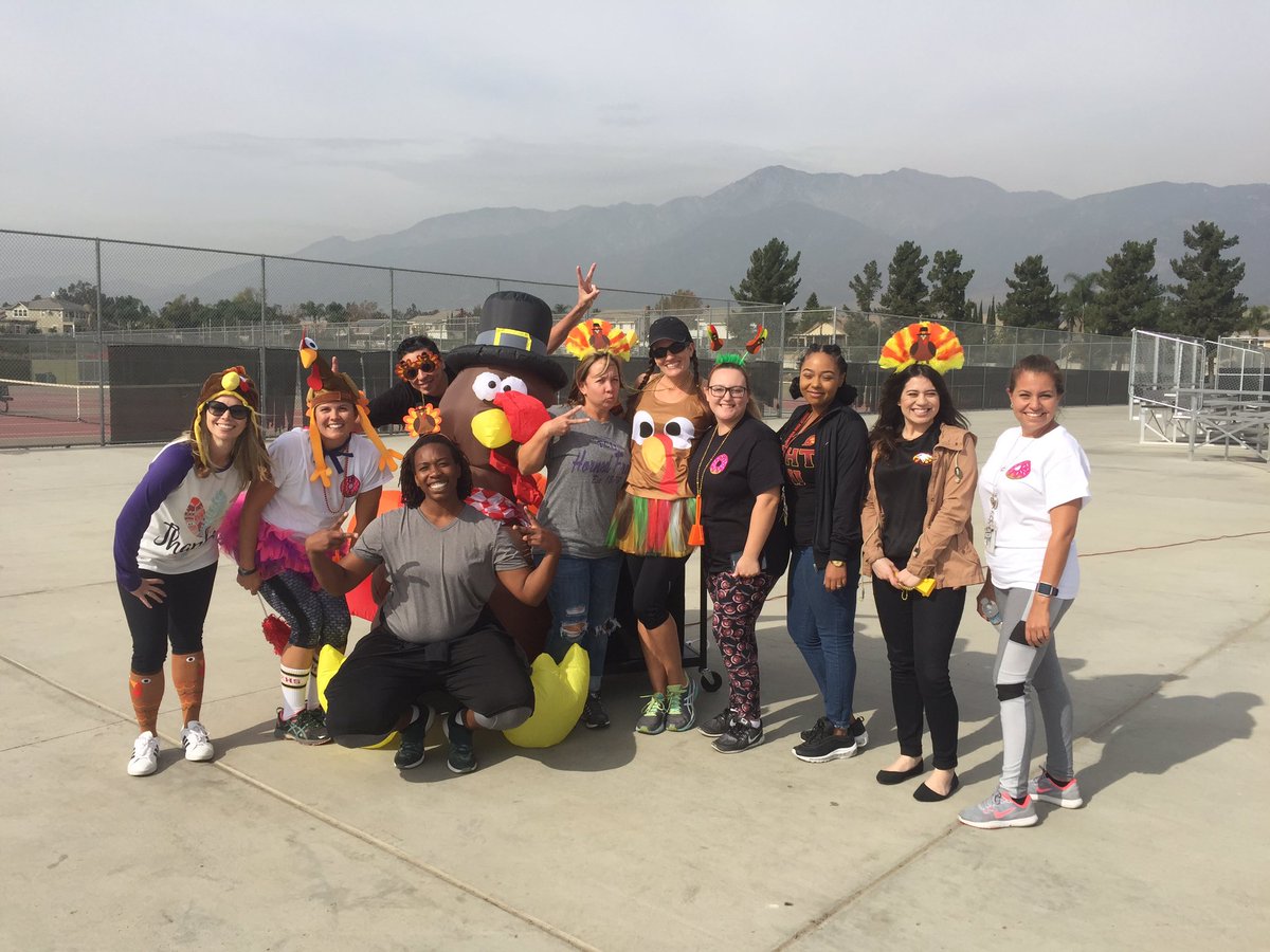 asbEtiwanda's tweet photo. The staff is READY for the Turkey Trot!!🦃🥇 @EtiwandaPE https://t.co/1Mmh3QjqLX