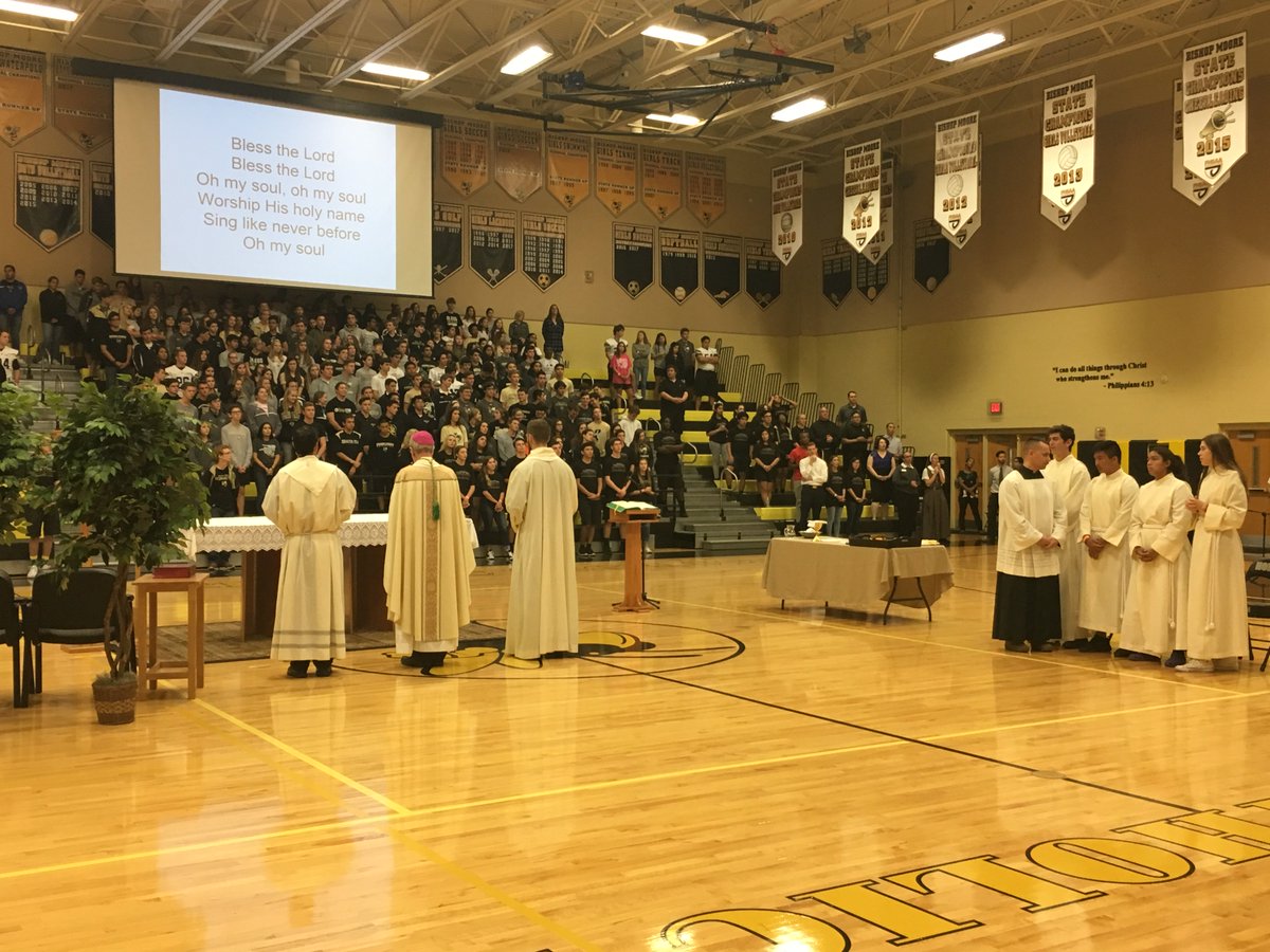 Staff and Pastoral year men visited BMCHS' 11th gr. "Call to Holiness" retreat. Bp. Noonan celebrated mass, and students listened to witnesses about priesthood, religious life, single life, and marriage.  #orlandovocations #thinkingpriesthood #religouslife #vocationdiscernment