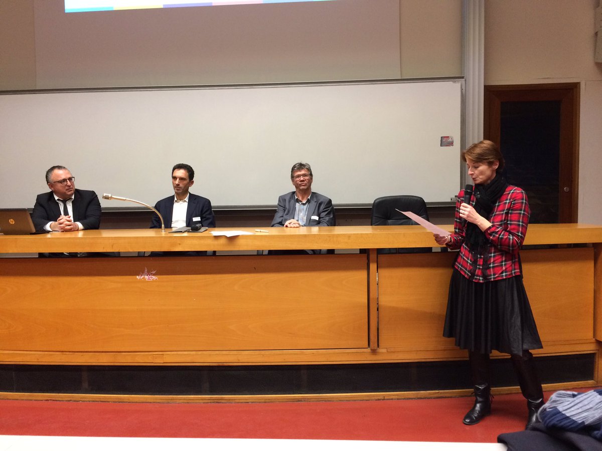 AlainCorreges's tweet photo. Une conférence en partenariat avec le Medef Touraine sur l approche psychologique de la transmission d entreprises qui a réuni 80 chefs d entreprises. Une occasion privilégiée d échanges et de belles rencontres#Mabanque#Bnpp Dev#RSE https://t.co/ja5GFNXbOX