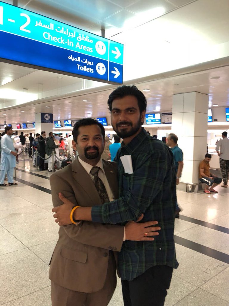 GirishPant_'s tweet image. Finally that day came when Jagdeep at airport after 9-10 month from Yemen thanks to @cgidubai Vipul sir &amp;amp; Prem sir and Team Great support from @FTAgovae team special Capt Abdulla also Sanjay Parasher ji @ProtectorGenGOI