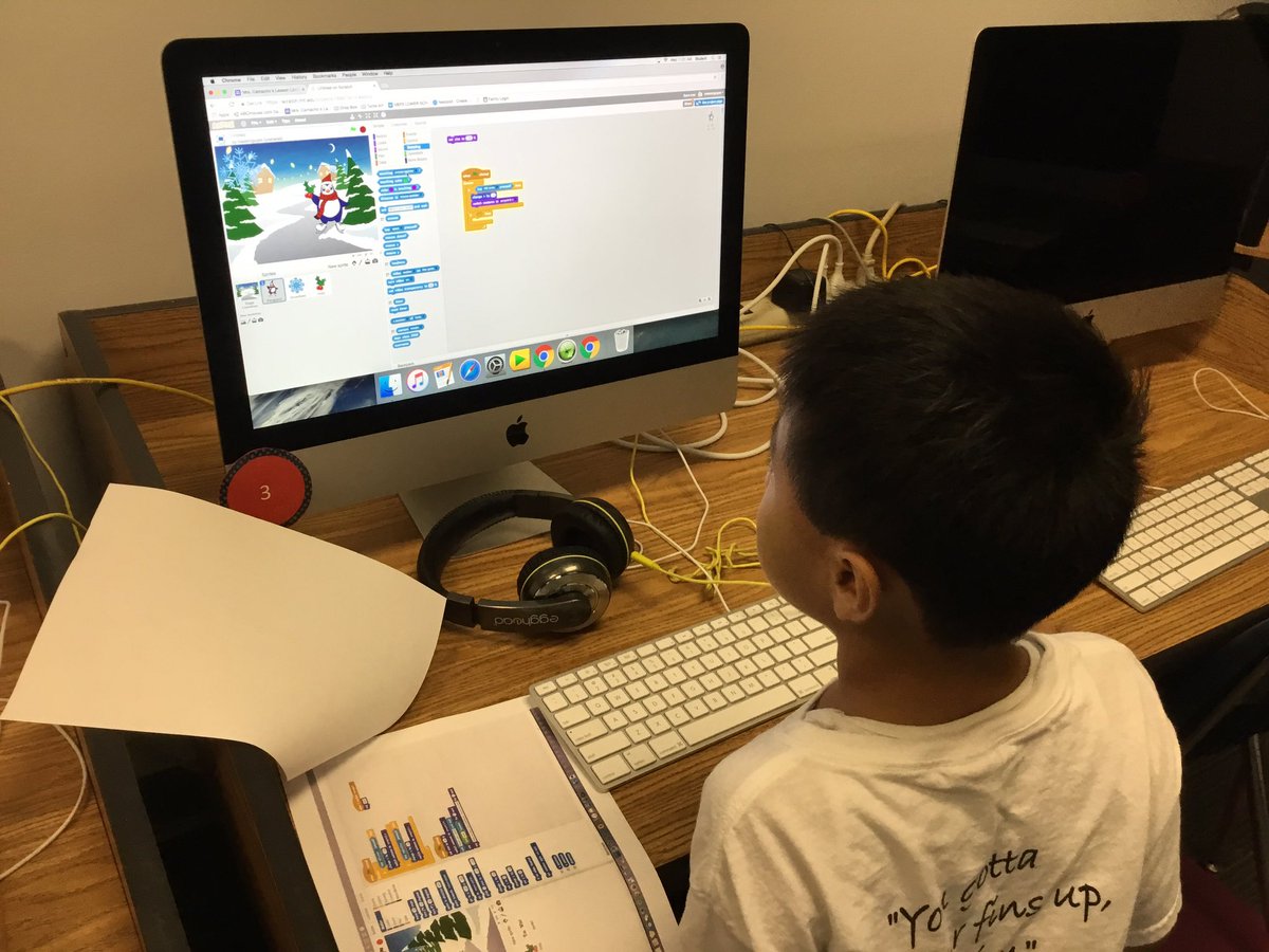 iJanetteCamacho's tweet image. Second-grade started coding their first game. Our future game developers. #Scratchmit #mit #scratch