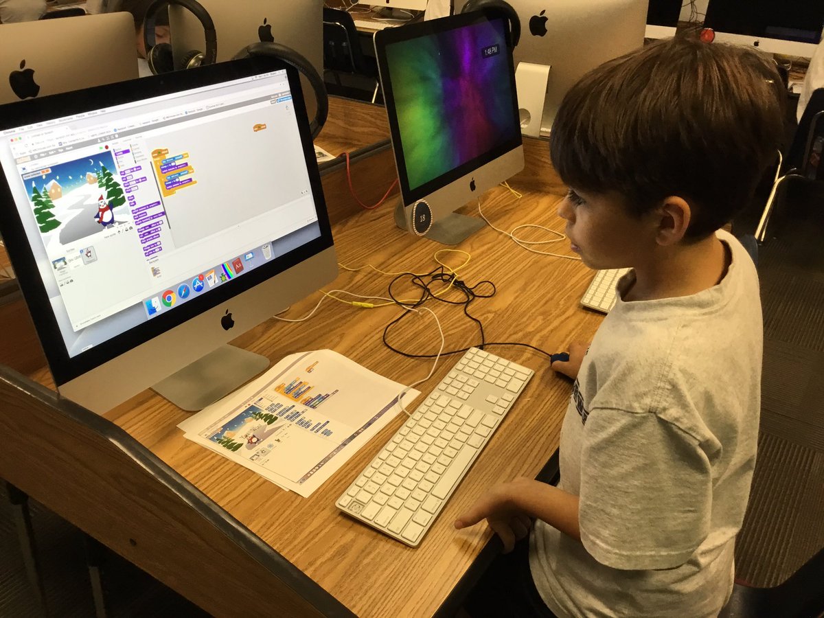 iJanetteCamacho's tweet image. Second-grade started coding their first game. Our future game developers. #Scratchmit #mit #scratch