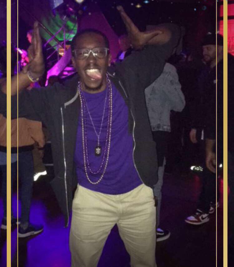 iGotLost_'s tweet photo. @littlebutLIT #Ques #LambdaAlpha #Fall15 https://t.co/zppAFqUdmG