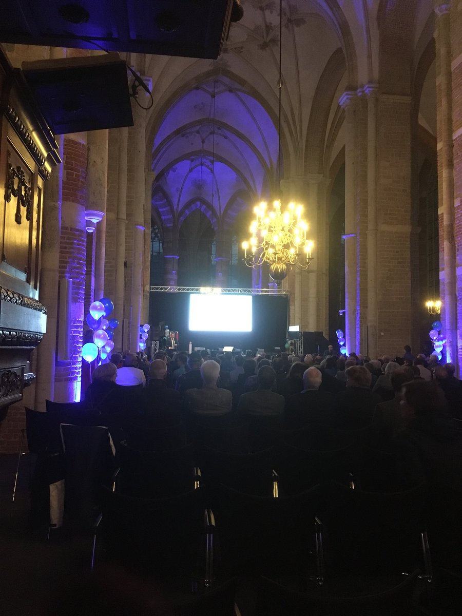 Het feest 25 jaar <a href="/de_parabool/">De Parabool</a> is begonnen. Een begrip in de regio <a href="/DeventerGem/">Gemeente Deventer</a>