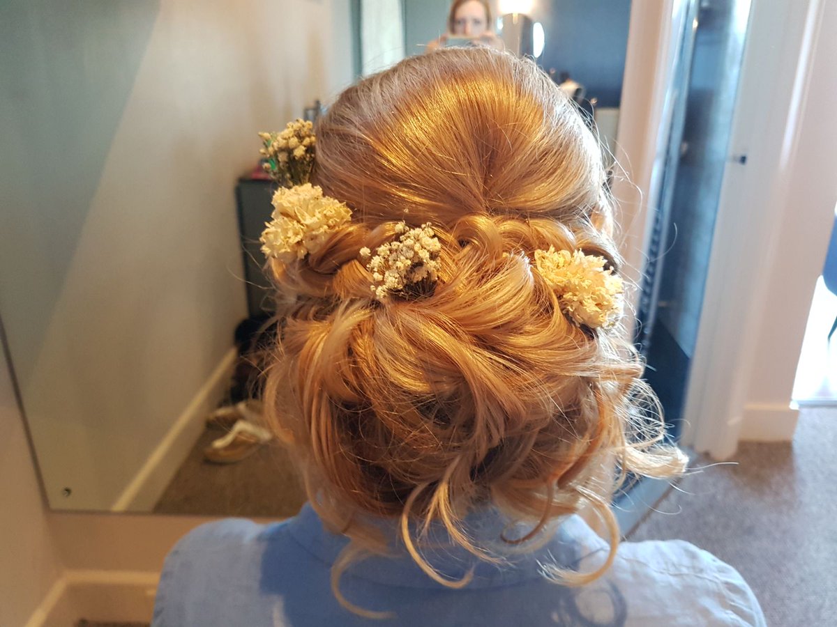 Beautiful Bridal Hair created by <a href="/devonbridalhair/">Devon Bridal Hair</a> 👰⚘