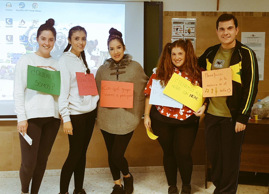 IsaParraCamara's tweet photo. 1° Educación Infantil presenta sus talleres, ¿cómo podemos trabajar las emociones con los peques? 💕 #TrabajaConSentido #AprendeConSentido @CES_RMI #1EdInfantil https://t.co/1BDOoCvcMi