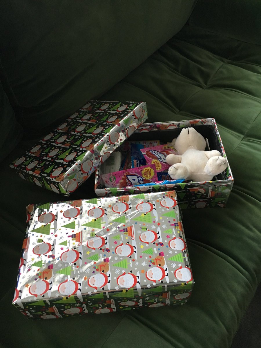 Thanks to Richard Turner <a href="/allthingssticky/">allthingssticky</a> for organising &amp; collecting <a href="/JanetteAnnex/">Janette Duckett</a> #Shoeboxes for the <a href="/SamaritansPurse/">Samaritan's Purse</a> #Christmas