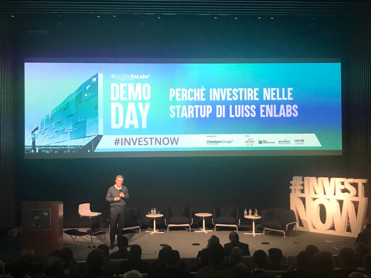 Now on stage <a href="/5anatre/">Augusto Coppola</a> @EnLabs Acceleration Programs Director introducing the seven disruptive #startups that are going to pitch during the pitch session #investnow