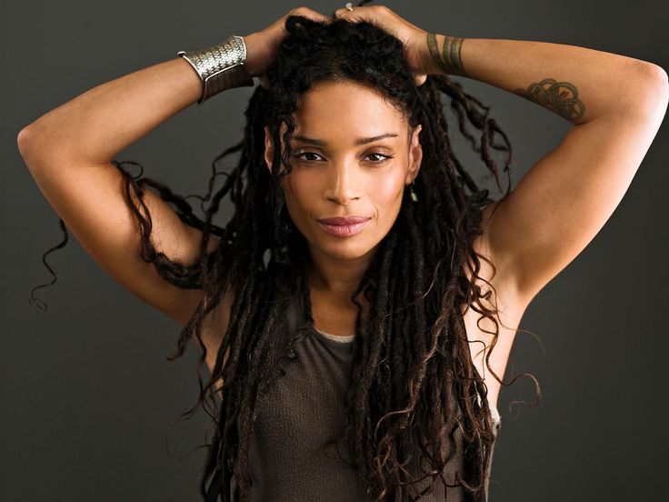 Happy 50th Birthday Lisa Bonet! 