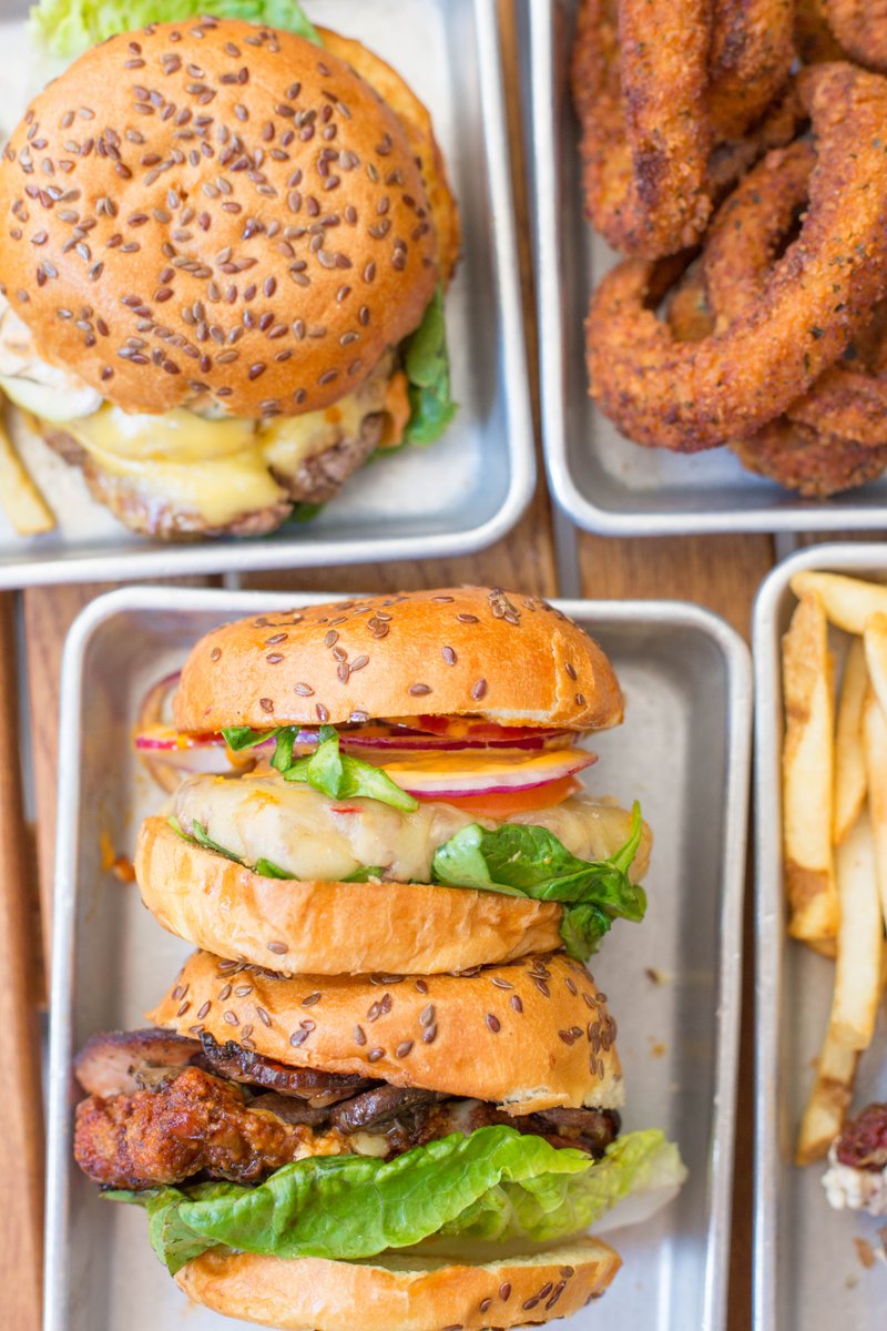 BareburgerCbus's tweet photo. Bareburger is the #1 spot for hosting Fundraisers, Private Events, Holiday Parties, and Corporate Happy Hours! 😍 Message us today to set one up before all the spots fill up! https://t.co/5uWxweqRil