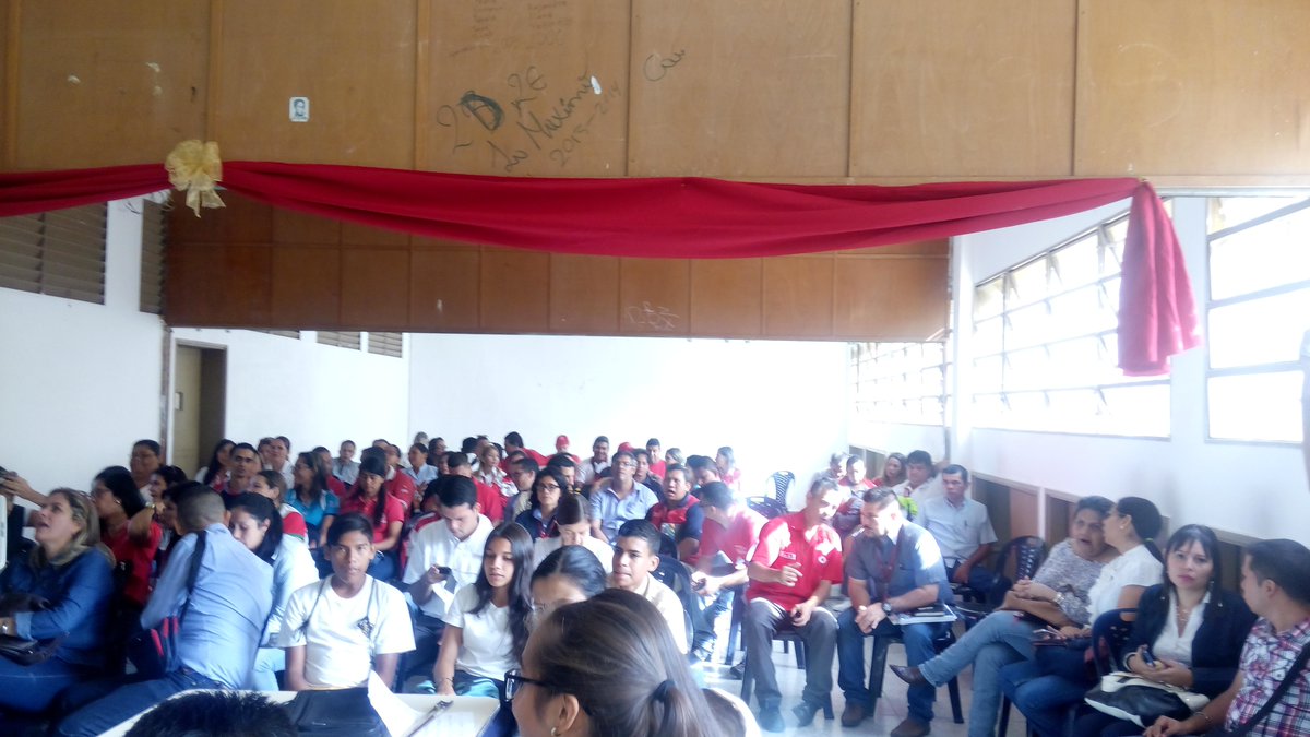 Rafaelsimonchac's tweet photo. Charla acerca de la Constituyente Educativa a los docentes del estado Trujillo Profundicemos la Educacion Boliv. https://t.co/fVtZbhzNtv