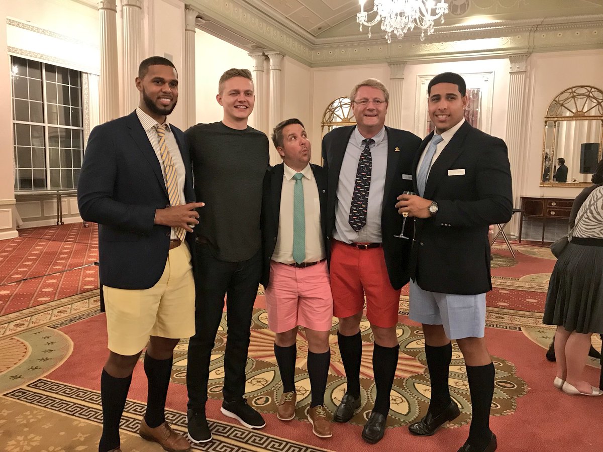 BTAInsights's tweet photo. Part of the team taking @bermuda to new heights. #BTASummit17 https://t.co/1JkBkcPjHF