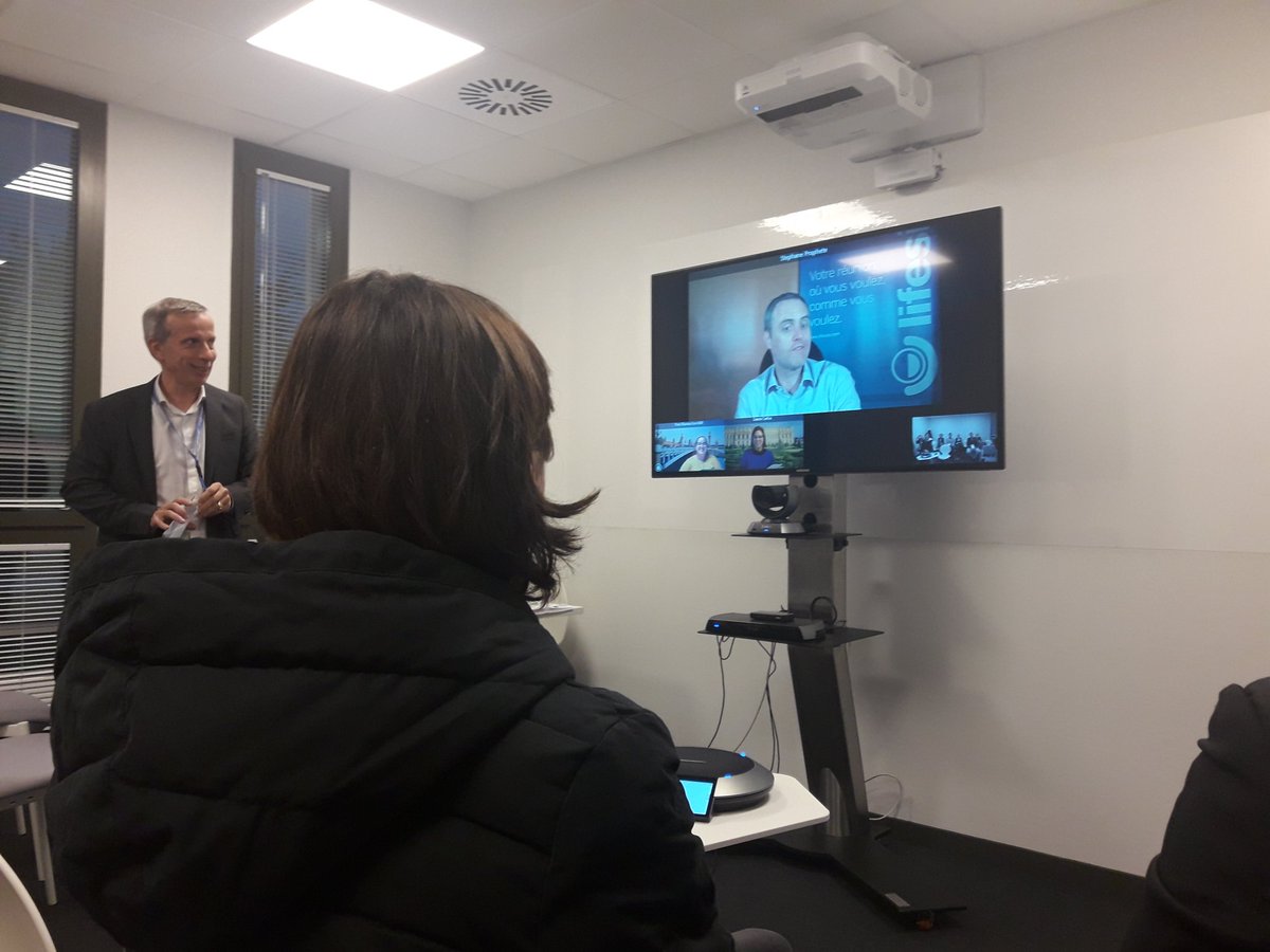 Runnin_Unicorn's tweet photo. En live avec @LifesizeHD au #A2COMDay https://t.co/pEBYbBk8E1