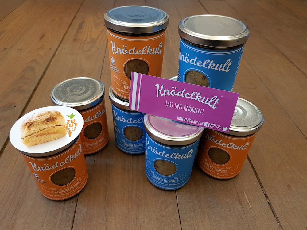 pure_brands's tweet photo. Knödelkult im Test: Welche Idee hinter den geretteten Knödeln steckt und wie sie uns geschmeckt haben, erfahrt ihr hier: https://t.co/RQepLlxwNO https://t.co/qubpLoixQx