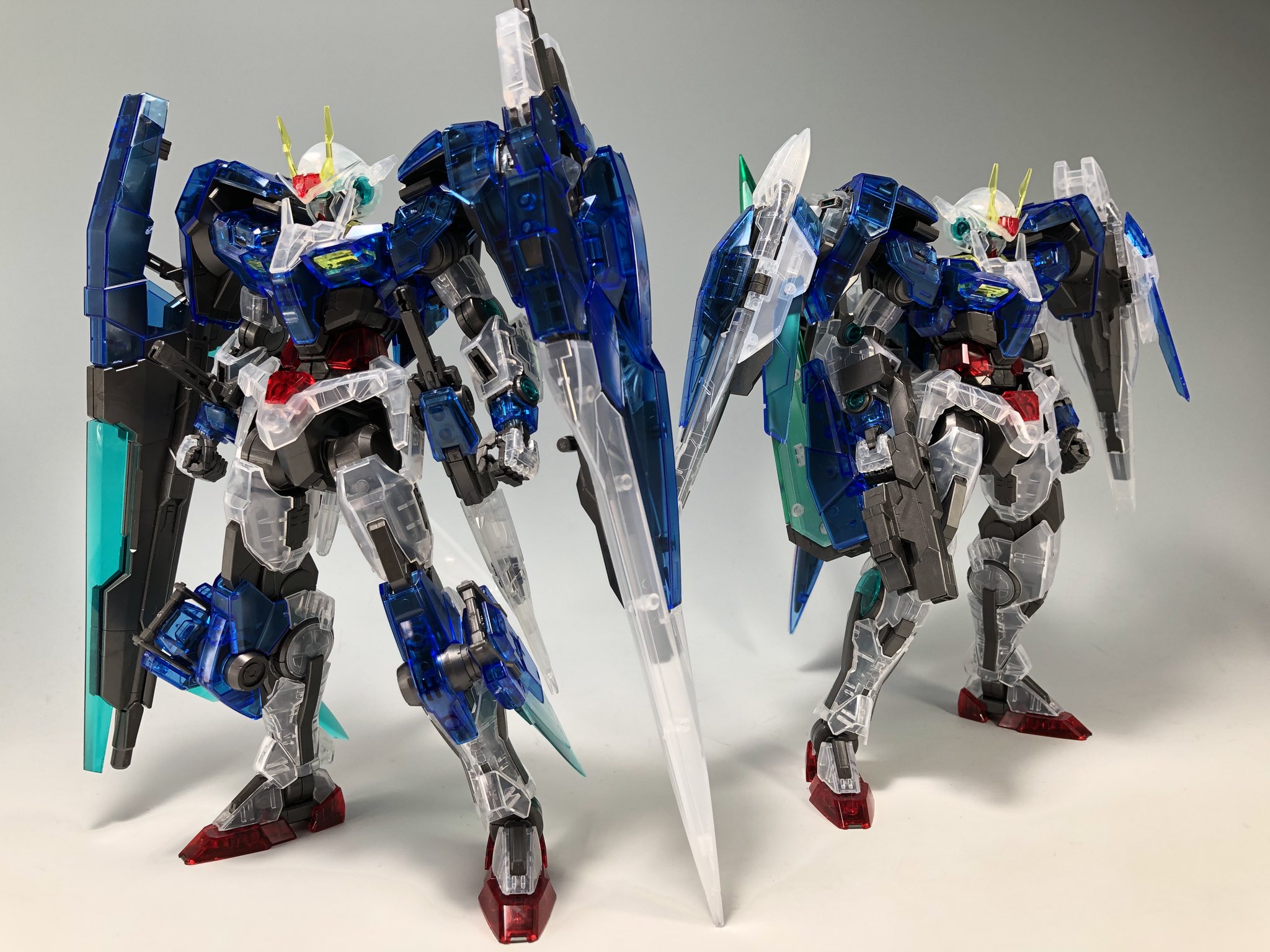 MG 1/100 ダブルオーガンダム セブンソード/G [クリアカラー