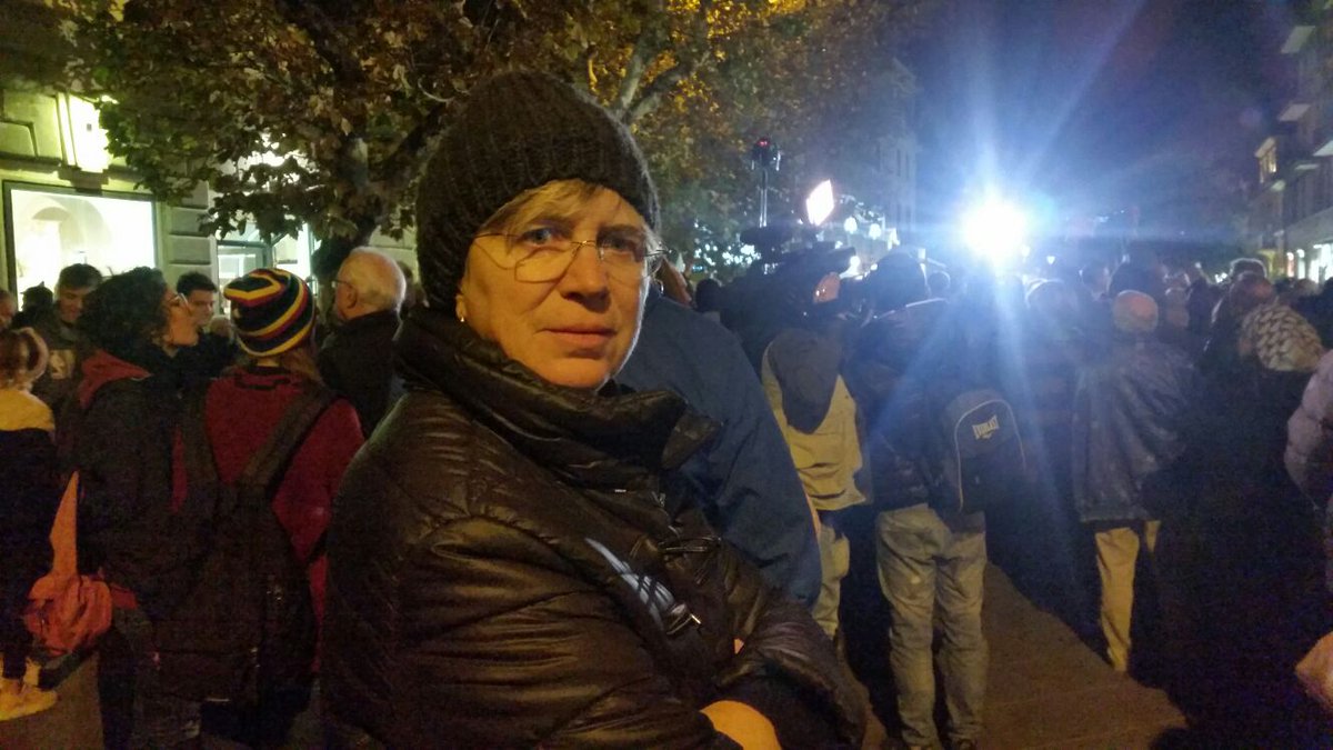 giulianadipillo's tweet photo. E’ importante oggi essere qui per dire un forte no a tutte le mafie e per ribadire la condanna della violenta aggressione contro la troupe Rai, da parte di Roberto Spada. Nessuno può toccare la libertà di stampa. https://t.co/U96WOjOD1V