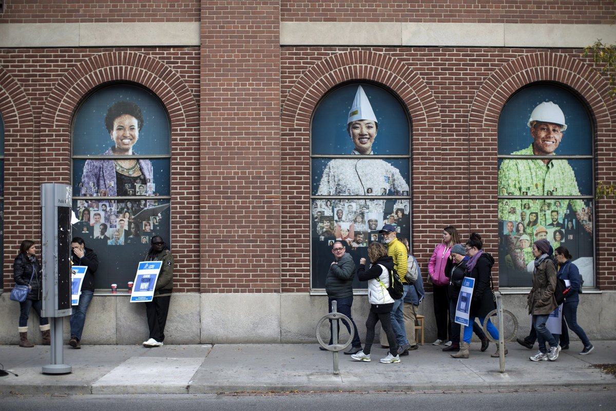 YahooCanada's tweet photo. Striking Ontario college faculty reject offer that would have ended job action: https://t.co/TSRFWP6ZNh #OPSEUStrike #OPSEU #collegestrike https://t.co/E6Lwvb8WAp