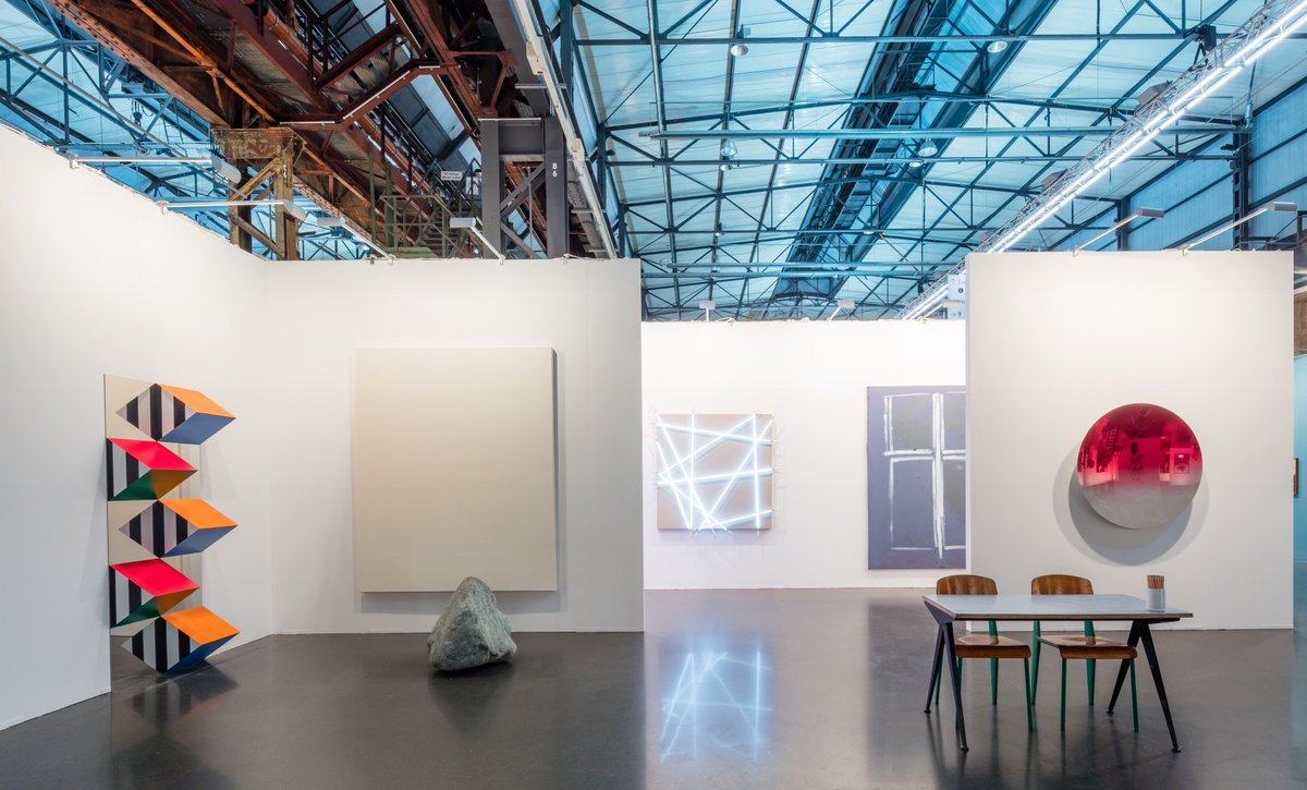 galeriemennour's tweet photo. First time at #ArtDüsseldorf!
With #DanielBuren, #ValentinCarron, #CamilleHenrot, #DavidHominal, #AnishKapoor, #TadashiKawamata, #LeeUfan, #FrançoisMorellet, #UgoRondinone
Come on booth F07, until November 19.
Photo. Sebastian Foto Drueen https://t.co/EAnJwTUk6c