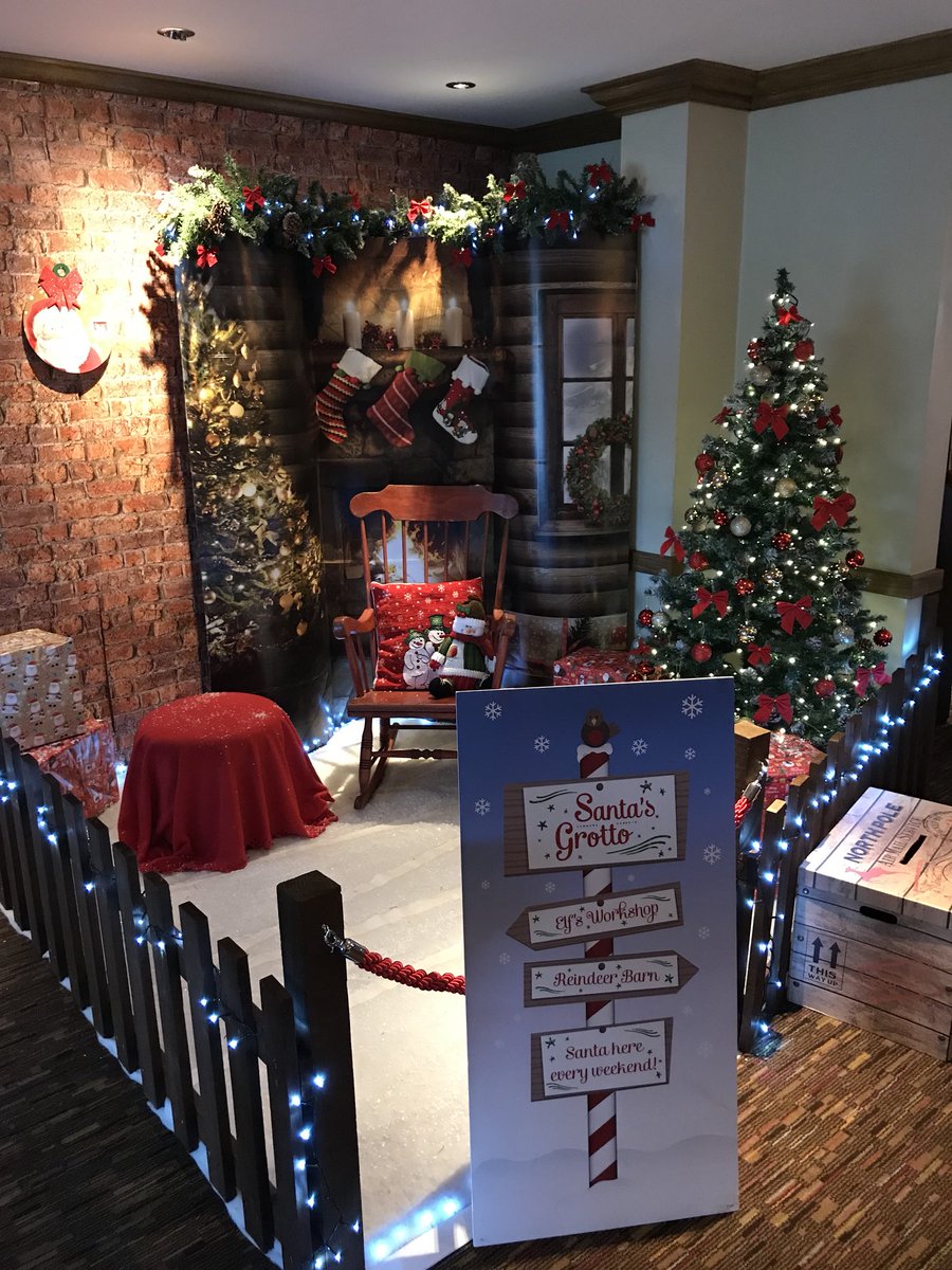 Breakfast with 🎅🏻 <a href="/barrydistrict/">Barry District News</a> <a href="/_BARRYISLAND_/">Barry Island ❤🏴󠁧󠁢󠁷󠁬󠁳󠁿❤ #BarryIsland</a>