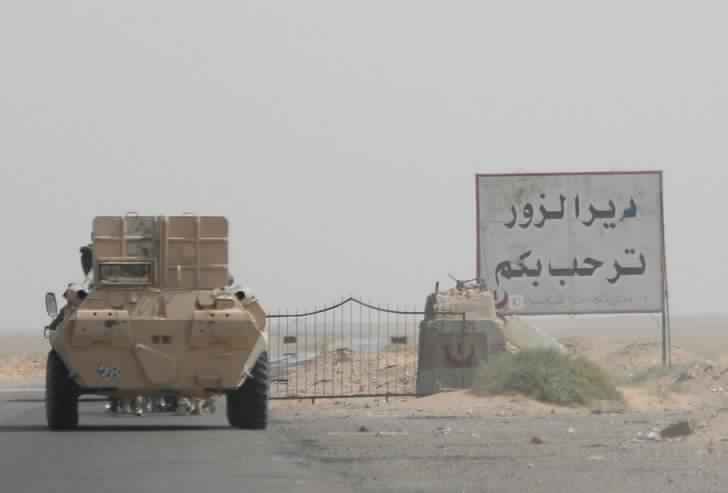 hrw_ar's tweet photo. "تتمثل الصعوبة في إصرار النظام على أخذهم رهائن، وقصف الجزيرة عشوائيا"- مدنيون عالقون في آخر مناطق  #داعش #ديرالزور #سوريا https://t.co/HL2Lsmf5ht https://t.co/mk7NSVKQg0