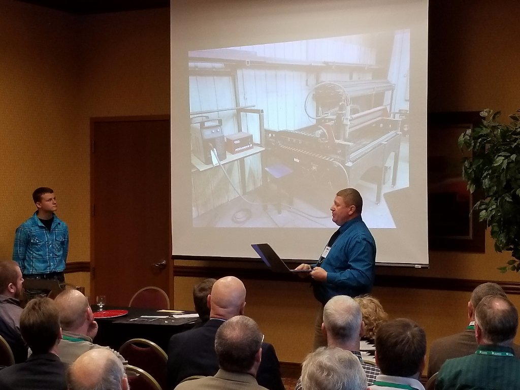 HPCSTORM's tweet photo. HPC presenting Plasma Cutting Technology. Engaging students across curriculum. Design, sales, invoice, manufacturing #NASBSEC99 #hpcstorm https://t.co/AfIMLehn05