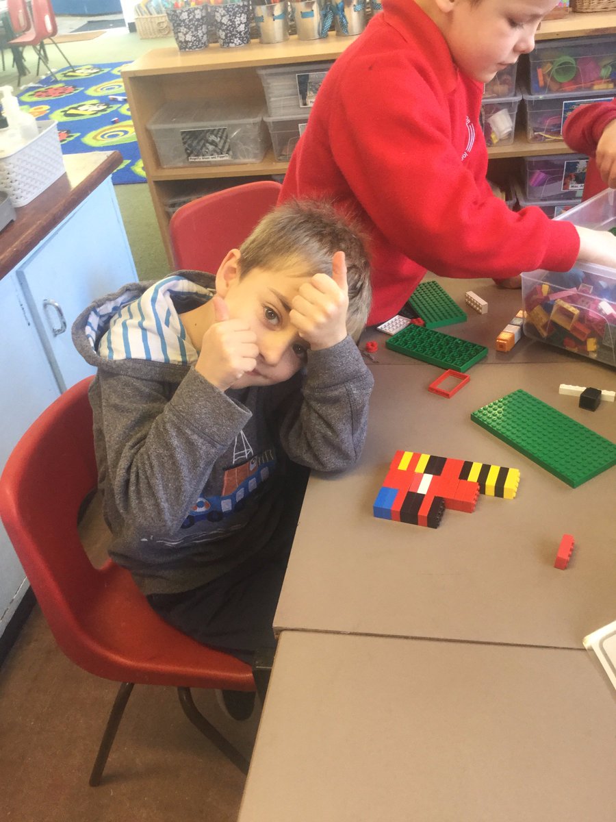 ashclass_TIS's tweet photo. A few more of our favourite length activities from this week! #EYFS #EYtalking https://t.co/Hf4zPIgX5d