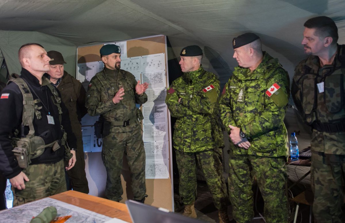 CanadianArmy's tweet image. Brigadier-General Derek Macaulay, Commander of the 5th Canadian Division is in Dęba, #Poland where @CanadianArmy /#5DivSoldiers are forging closer ties &amp;amp; enhancing skills with #Polish #Lithuanian &amp;amp; #Ukranian allies at #MAPLEARCH #StrongProudReady #Army #Canada150