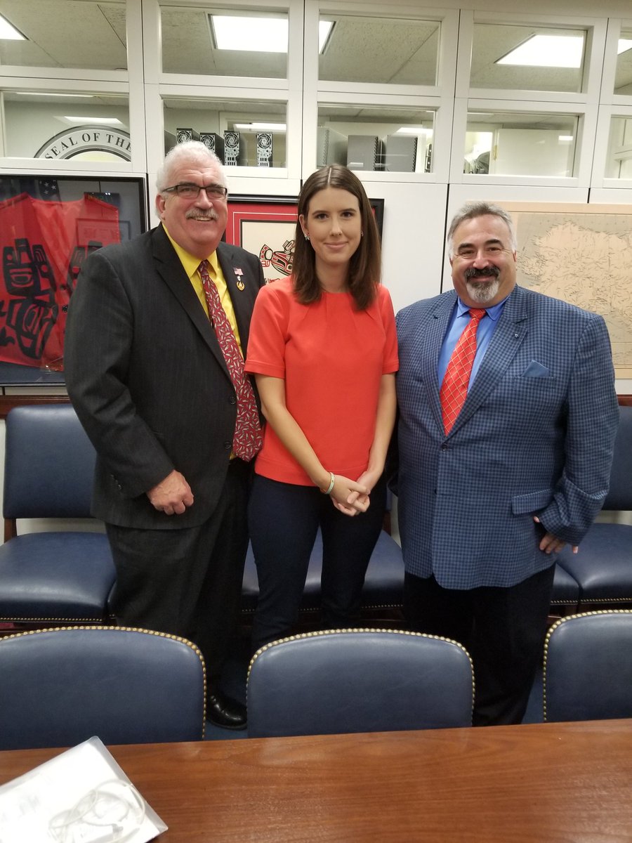 jrcdpm's tweet photo. Our APMA President and President Elect lobbying for our VA Parity bill. #S1871 https://t.co/RuSyjjKRT4
