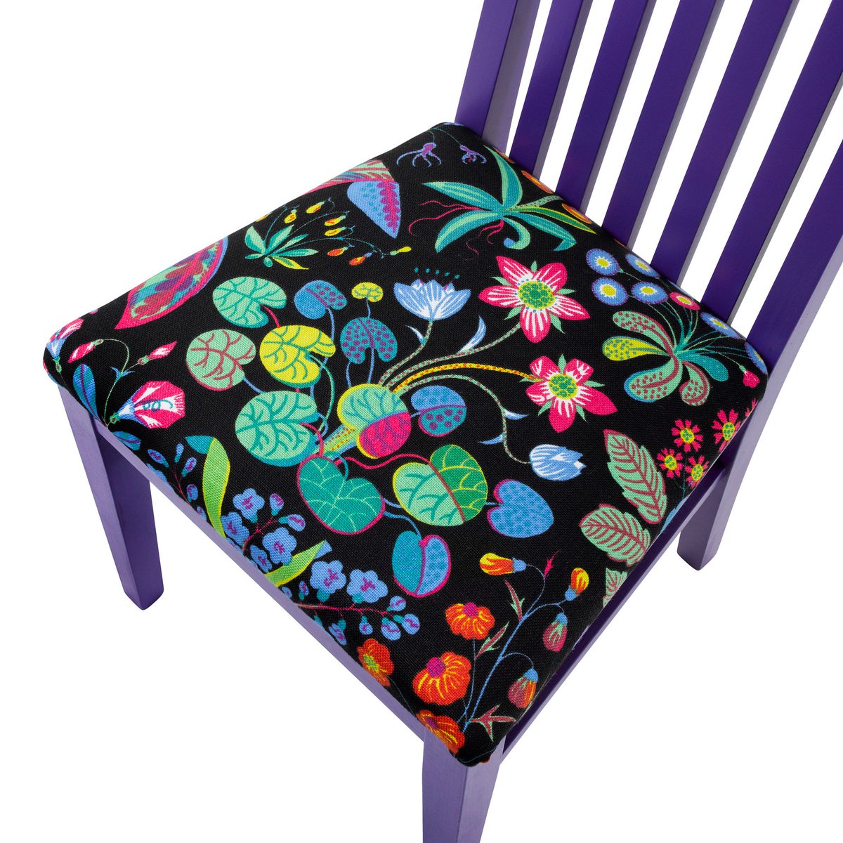 cheekychairs's tweet photo. Stylish Alice #cheekychair finished in purpleheart eggshell #JosefFrank #designchair ยฃ250 #featurefurniture piece https://t.co/ECBf0XbnbT https://t.co/dCGM3h8cOj