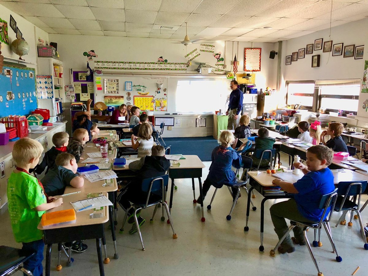 IVESChiefs's tweet photo. We would like to thank Appalachian Power for visting our kindergarten and first grade students this morning. #IVESChiefs #ReadToMeDay @AppalachianPowe https://t.co/8xgfWs8yFx