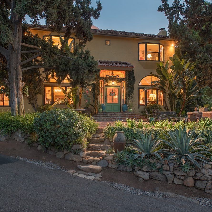 Teammate Lisa Perich is bringing a beauty to market 😍 Stay Tuned #TeamCairncross #SanDiego #RealEstate ift.tt/2iomNph
