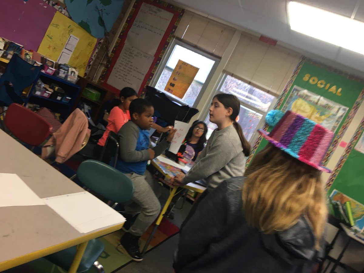 murphy52016's tweet image. Another #mysteryskype in the books. This time with a 4th grade class from Alabama.  Thank you @MrsPridesclass for a great Skype!  #GoGES