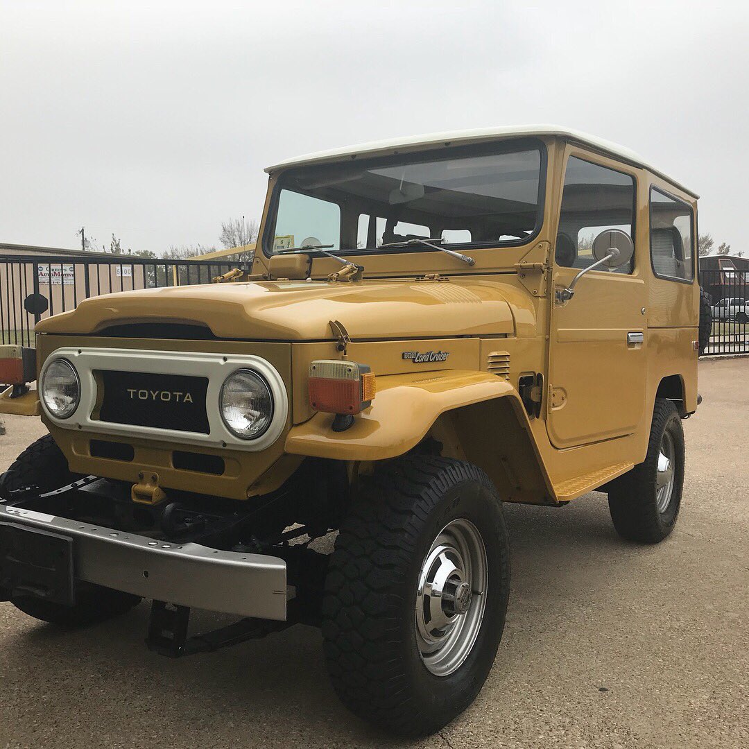 CoolCruisers's tweet photo. Congrats to Mr. Bass a proud new owner of a 1975 mustard yellow #fj40 #toyota #landcruiser #coolcruisersoftexas #hfs https://t.co/ED0IH9wXWb
