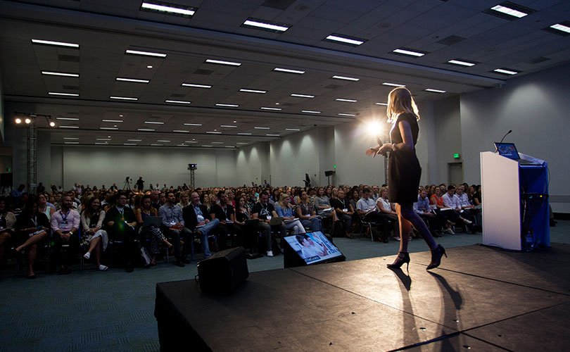 PhenomTXM's tweet image. How to recruit like a boss: tips from recruiting pro @StacyZapar - bit.ly/22CEtfT #Recruiting #HR