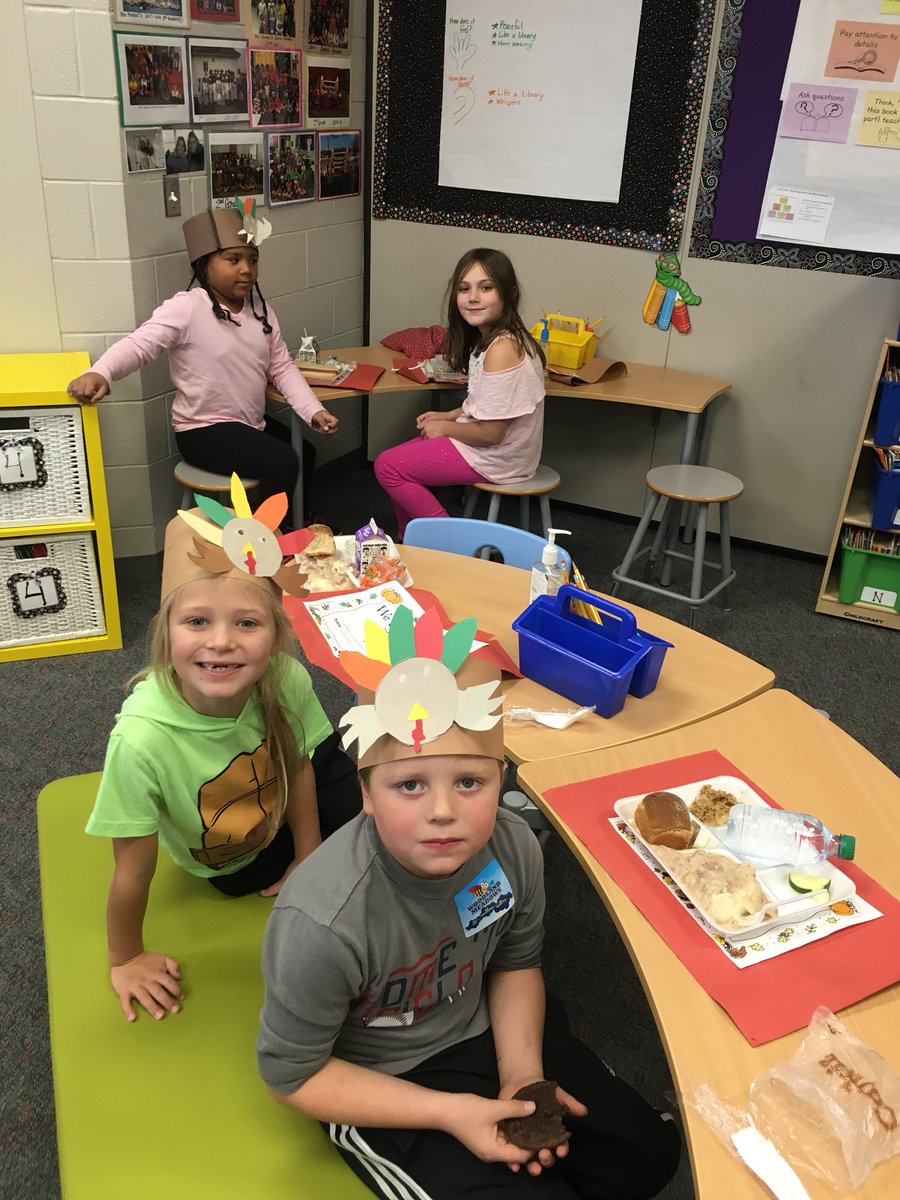 MKA_Marshall's tweet photo. So much to be thankful for at our Class Feast. #wmlearn #sascompass #reflect #appreciateoneanother https://t.co/5MIp0FYoME