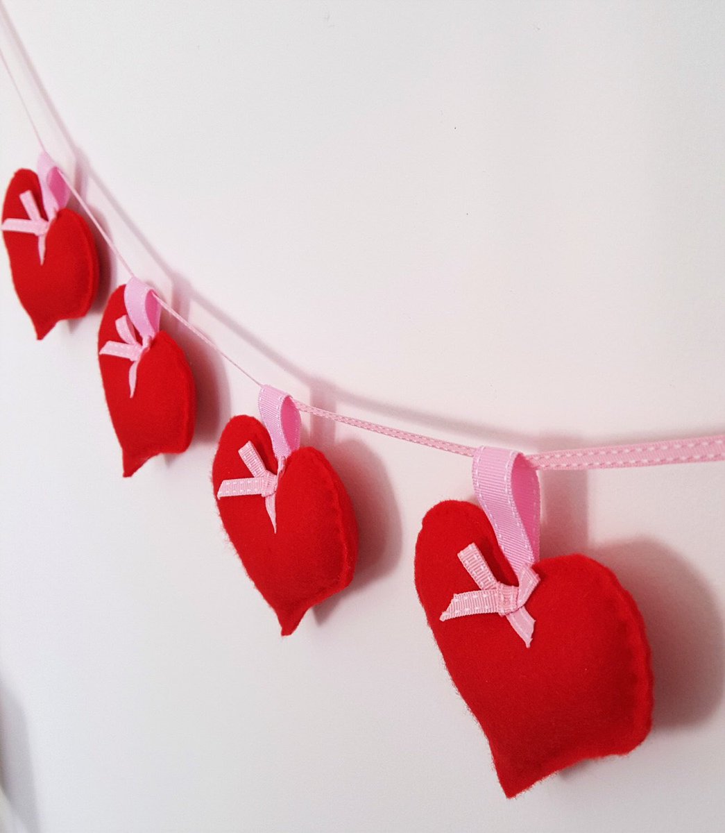 Onlyathomegem3's tweet photo. Visit my #etsy shop: Red and Pink Heart Banner #heart #love #party #handmade  #homedecor #bedroom #living room #red https://t.co/ijfuNww0sw https://t.co/AsK8Wu47At