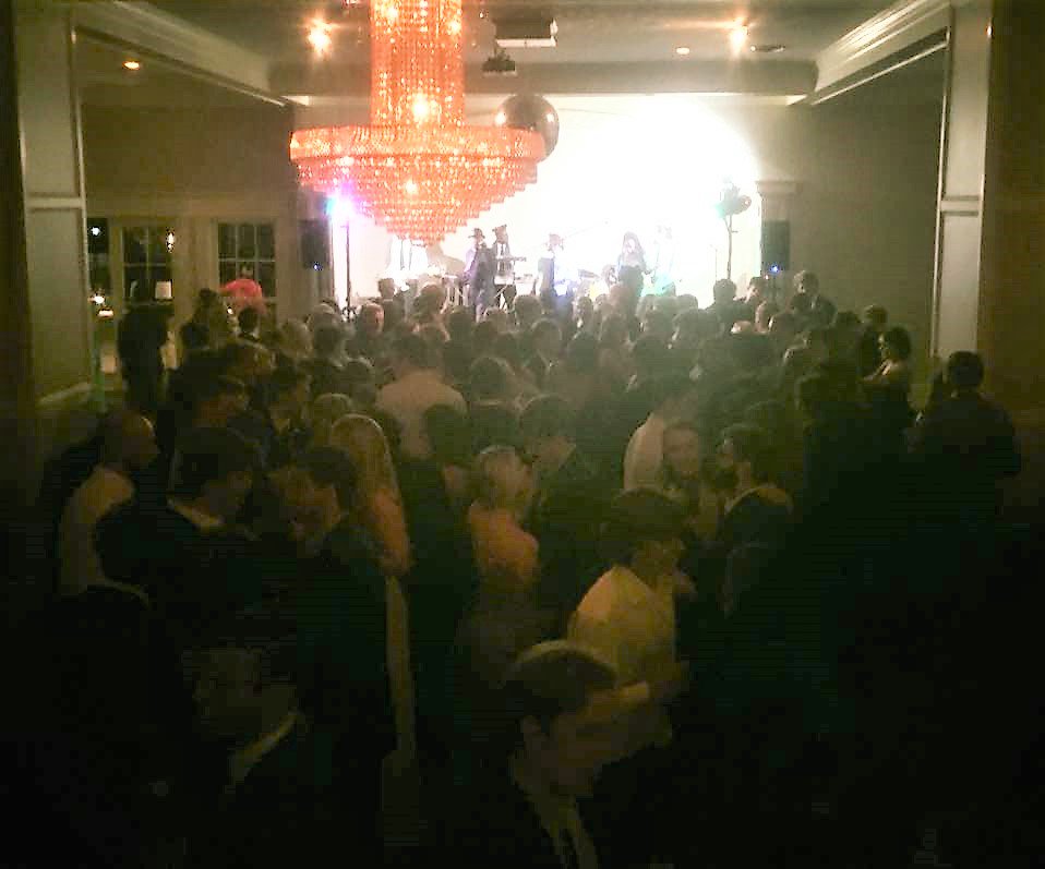 RhythmNationEnt's tweet photo. #OleMS #Castlehill Great night at Ole MS performing for 700 energetic sorority sisters and dates #giglife #music https://t.co/7YdGBv9IQt