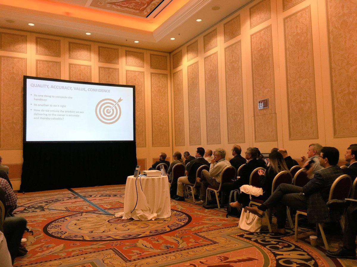 GetKTrack's tweet image. Great turnout for our #CTO @omknott’s session about FM Handover. A packed room means there’s still a lot to improve in the space. #AU2017 @autodesku #constructiontech #datamanagement